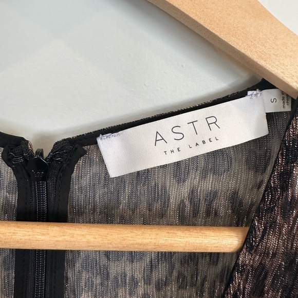 ASTR the Label Norah Dress - Picture 9 of 14